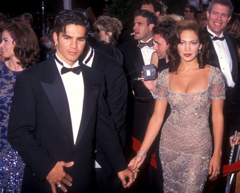 jennifer lopez first husband