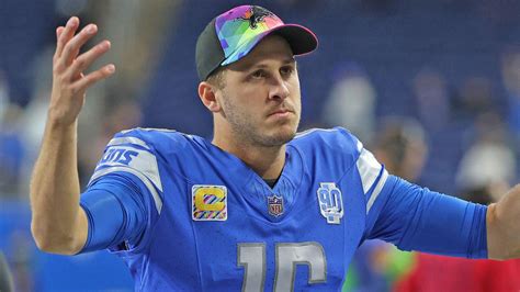 Jared Goff mentoring young quarterbacks