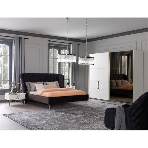 Jerome's Lotus Bedroom Set