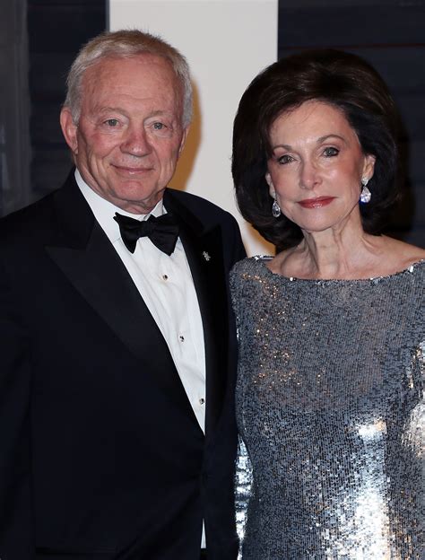jerry jones scandal and wife