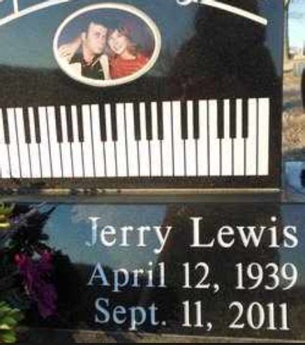 jerry lewis burial site