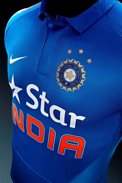 jersey sponsor of indian cricket team