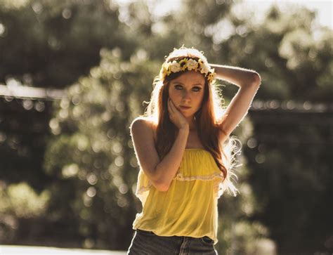 Unlock the Secrets of Jessica Bee's蜜蜂般辉煌事业