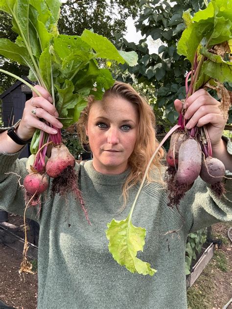 News Jessie At Plot 37