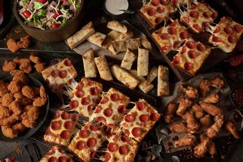 jet's pizza near me 48067