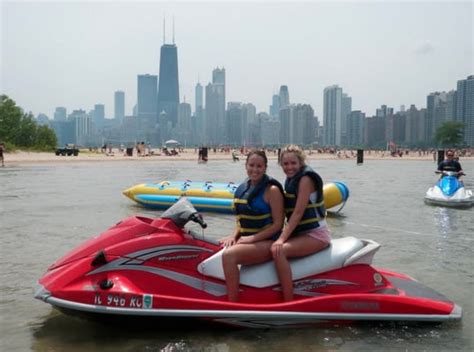 Explore Chicago's Thrill Ride: Jet Ski Excursions Awaits