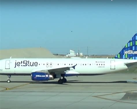 jetblue 872