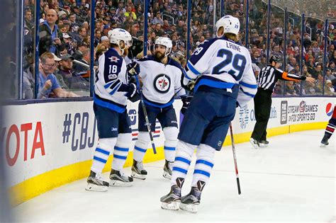 jets game today winnipeg