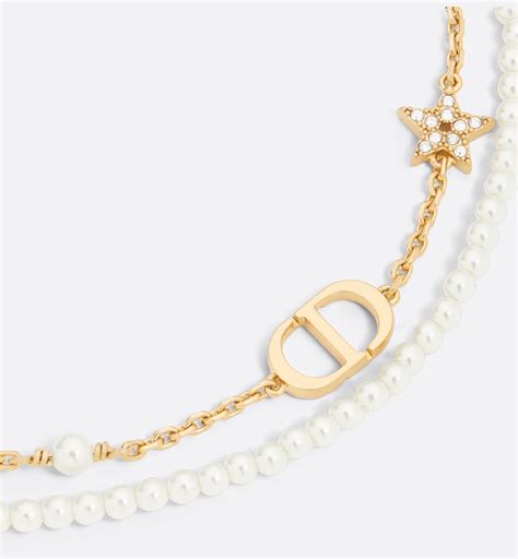 Jewelry made from old CDs