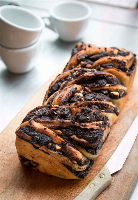 jewish chocolate bread babka