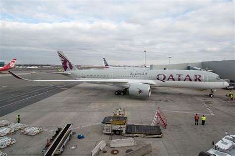 jfk airport qatar airways