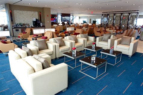 jfk emirates business class lounge