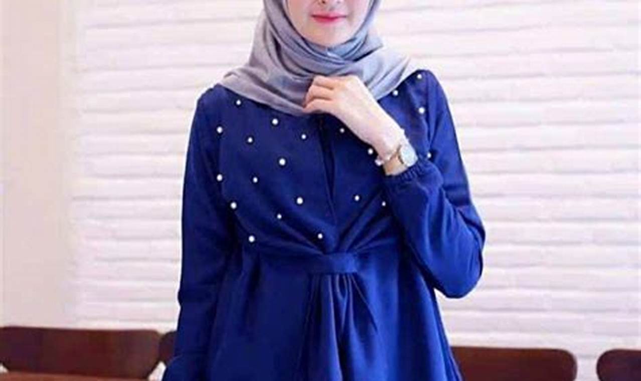 jilbab yang cocok untuk baju warna biru dongker polos