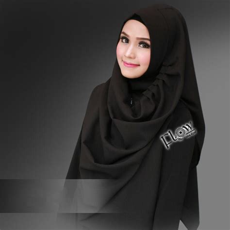 Gambar jilbab hitam