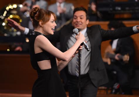 jimmy fallon and emma stone sing off