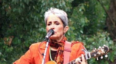 joan baez height and weight