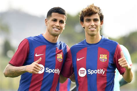 joao cancelo al barca