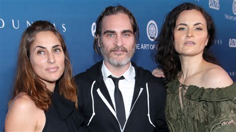 joaquin phoenix age and siblings