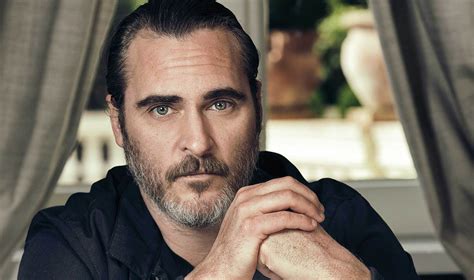 joaquin phoenix social media