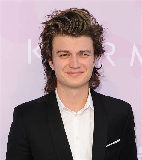 Joe Keery Hairstyle How To Get The Stranger Things Actor’s Emmy Hair SPY