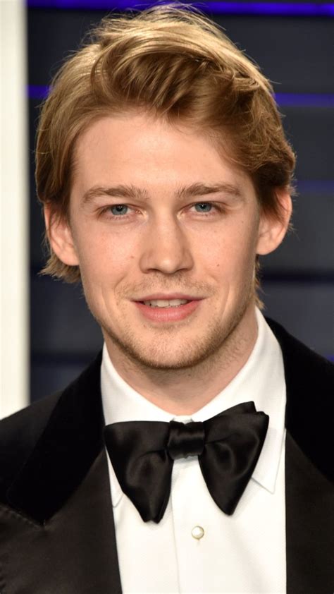 joe alwyn news update