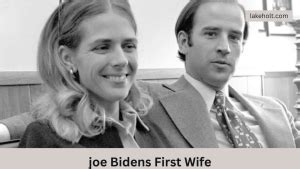 joe biden's first wife and family
