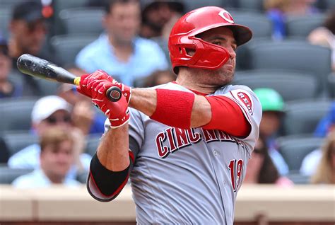 Joey Votto Reds' star chases history, builds Hall of Fame case