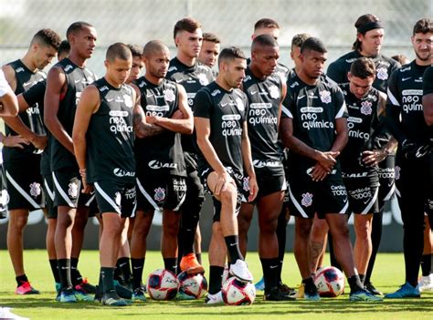 jogadores do corinthians 2021