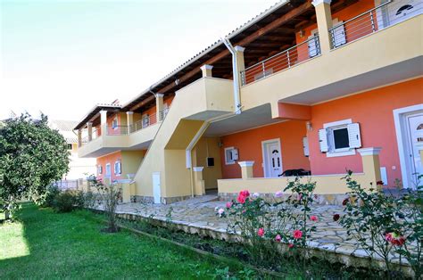 john apartments roda corfu