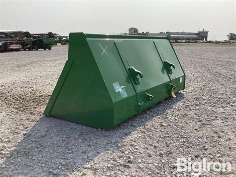 John Deere Bucket Capacity