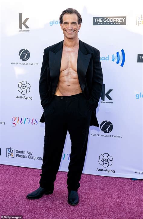 johnathon nude schaech