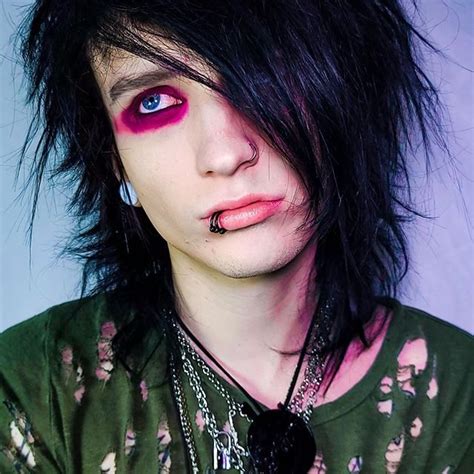 johnnie guilbert age and wiki