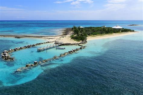 Celebrities Who Own Private Island Paradises and are Proud of ‘Em