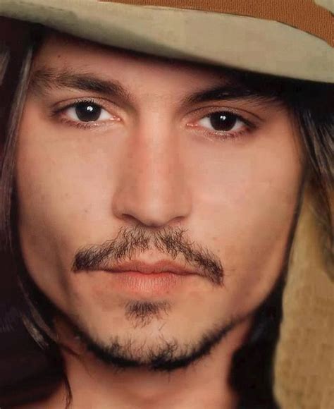 johnny depp eye color