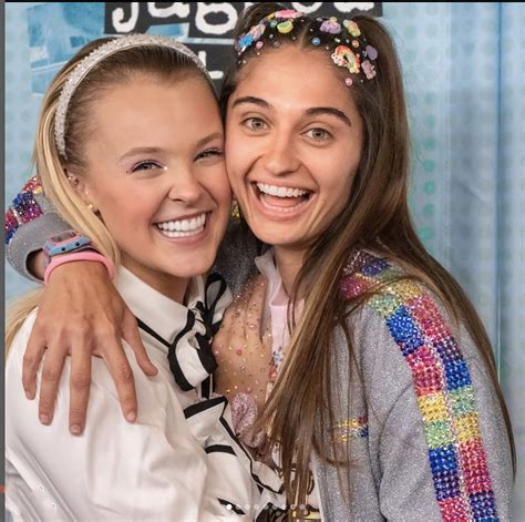 jojo siwa girlfriend avery