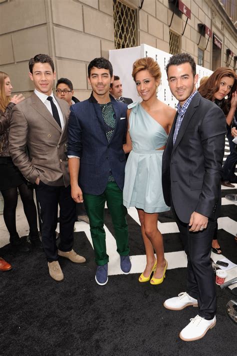 jonas brothers and their families