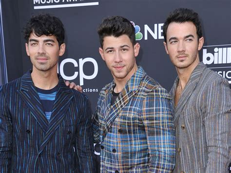 jonas brothers fun facts