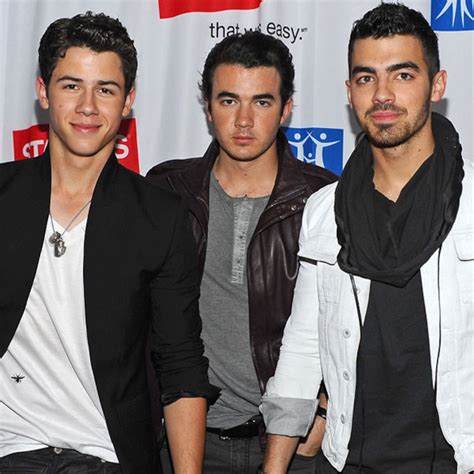 jonas brothers live songs