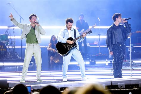 jonas brothers tour 2018