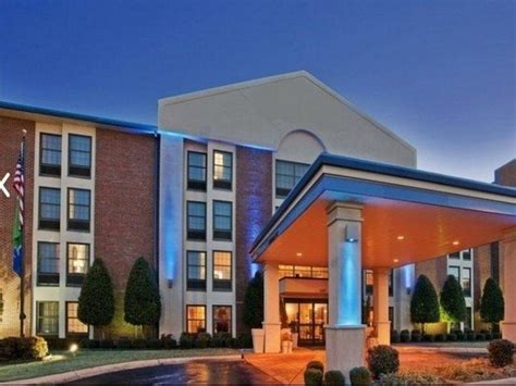 jonesboro inn and suites jonesboro ar 72401