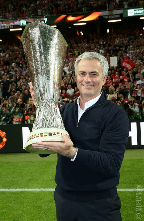 jose mourinho europa league trophy challenge