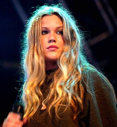 joss stone's personal life and hobbies