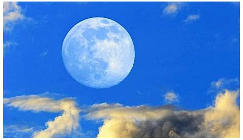 Pourquoi peut-on observer la Lune en pleine journée ? | Daily Geek Show