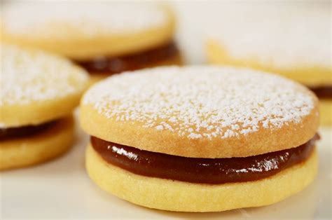 joy of baking alfajores