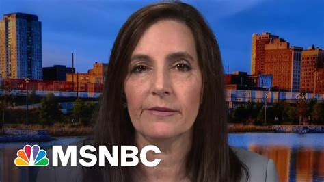 joyce vance neck