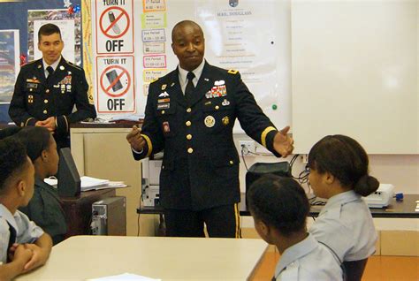 jrotc army instructor