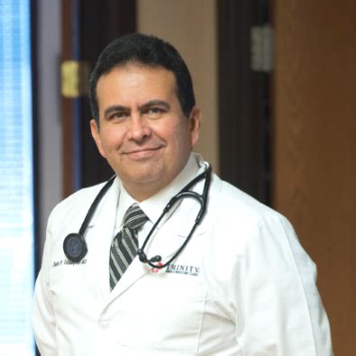 juan p. velazquez md