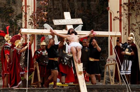 jueves santo es feriado nacional