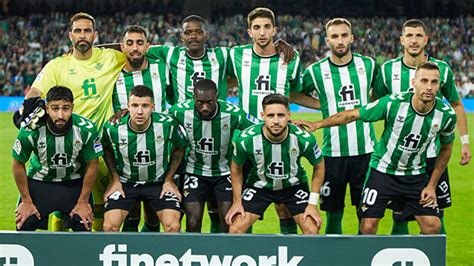 jugadores del betis 2023