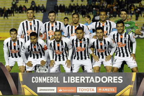 jugadores del club libertad